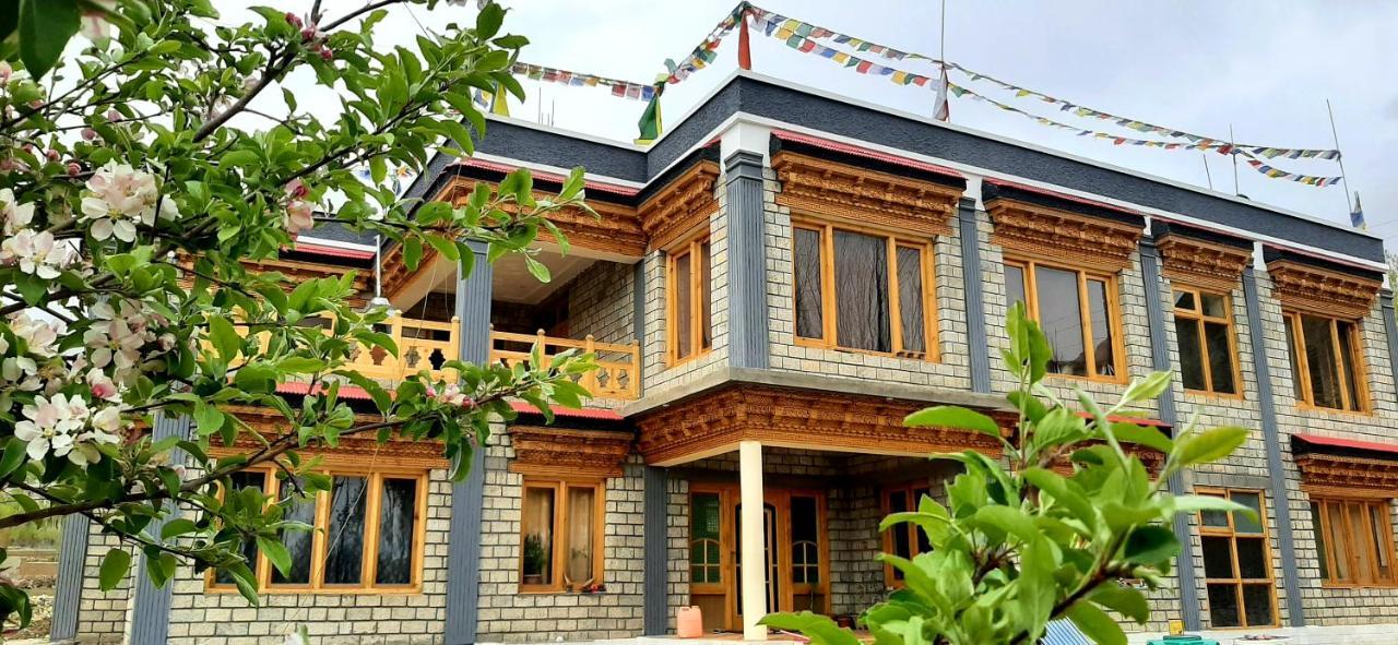 Ladakh Country Inn Leh Ngoại thất bức ảnh