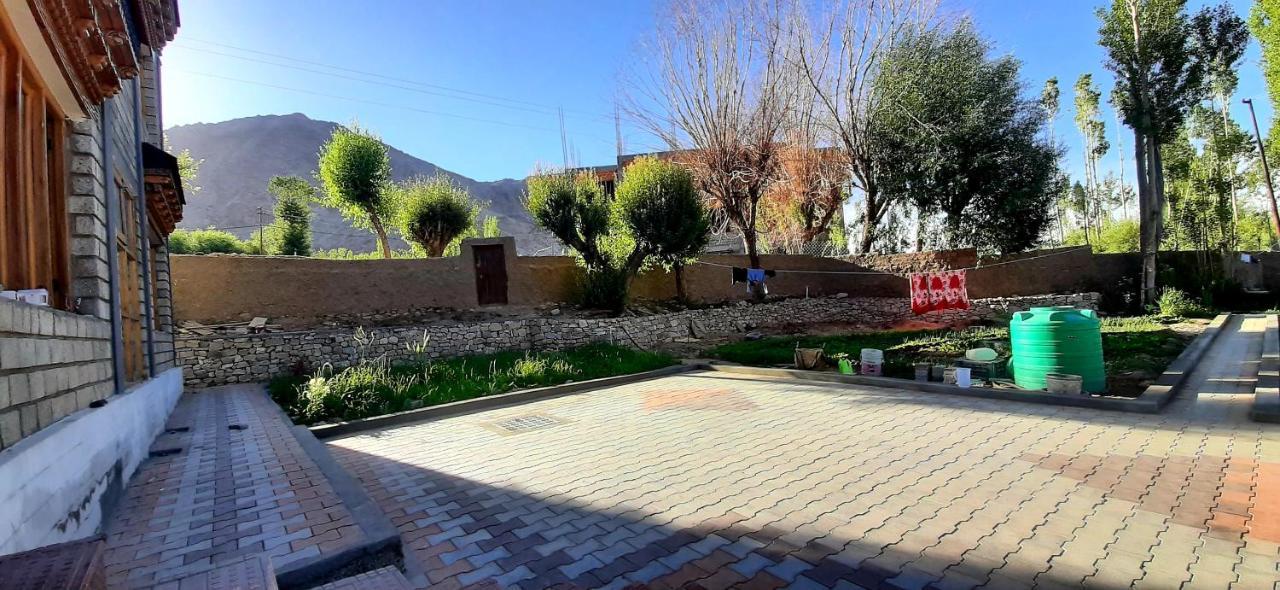 Ladakh Country Inn Leh Ngoại thất bức ảnh
